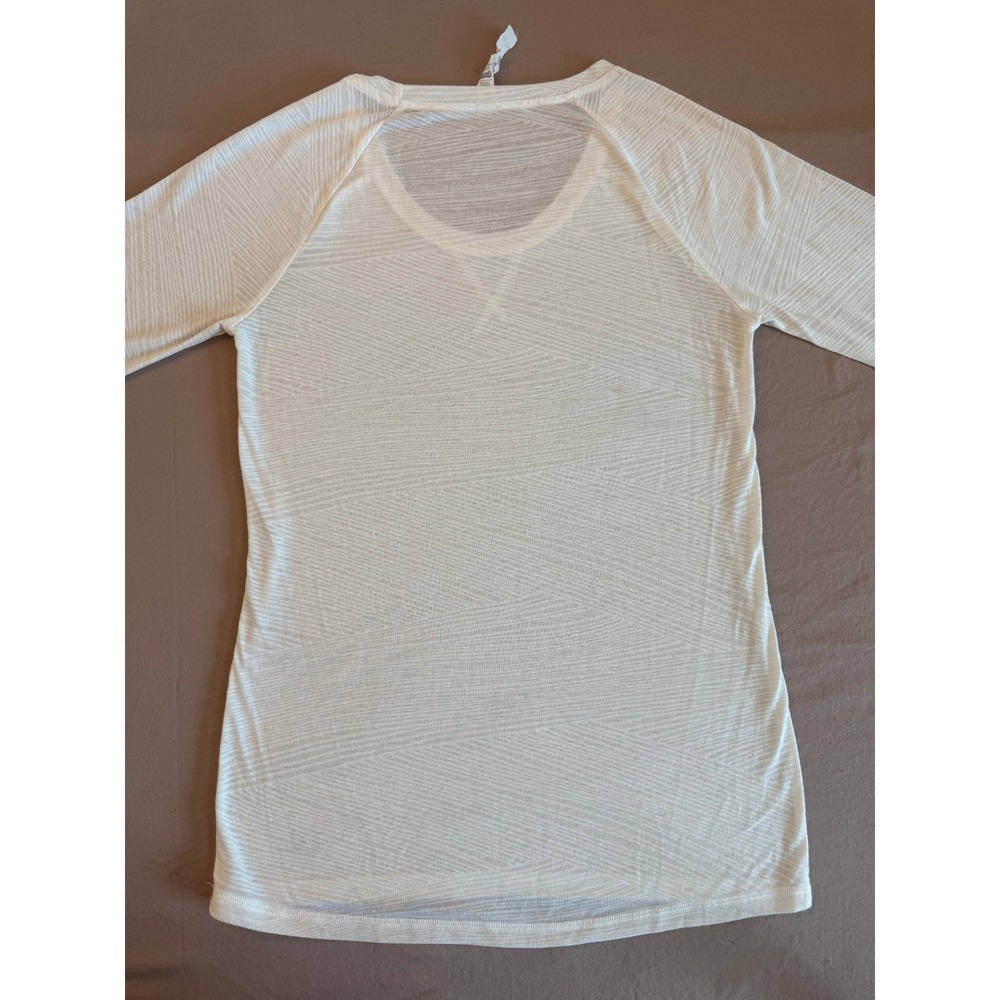 Under Armour Allseason Gear White Long Sleeve Athletic Gym Top SM Workout Layer‎ - Picture 4 of 11